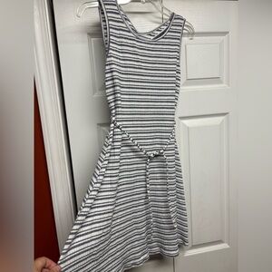 Jessica Simpson maternity dress size M